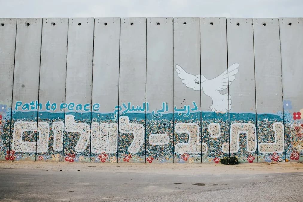 Début des élections municipales en Cisjordanie et à Gaza, un scrutin sous haute tension