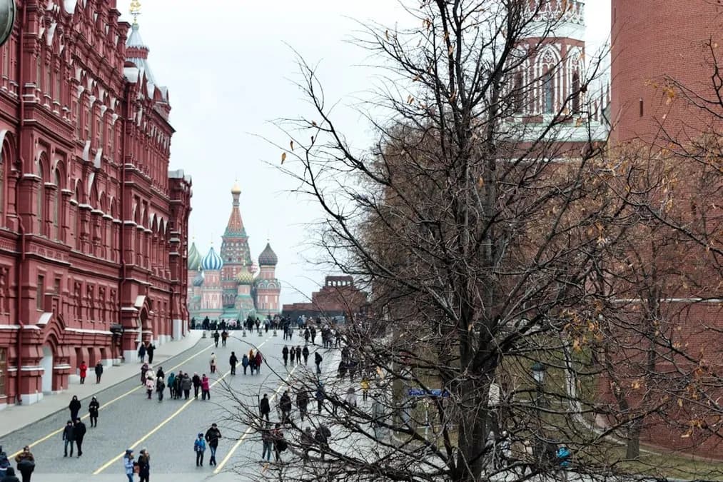 Décryptage : Risque accru de conflit avec la Russie et défis de l’IA militaire