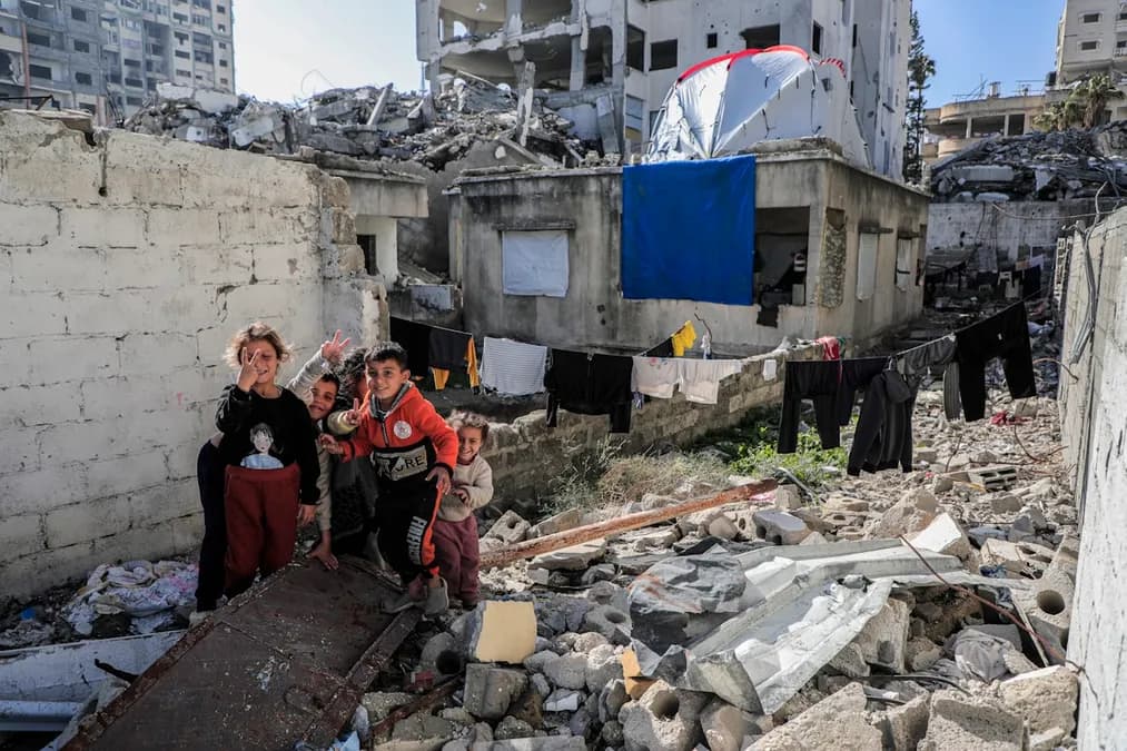 Israël : la vidéo choc de l'humiliation des détenus de la flottille pour Gaza