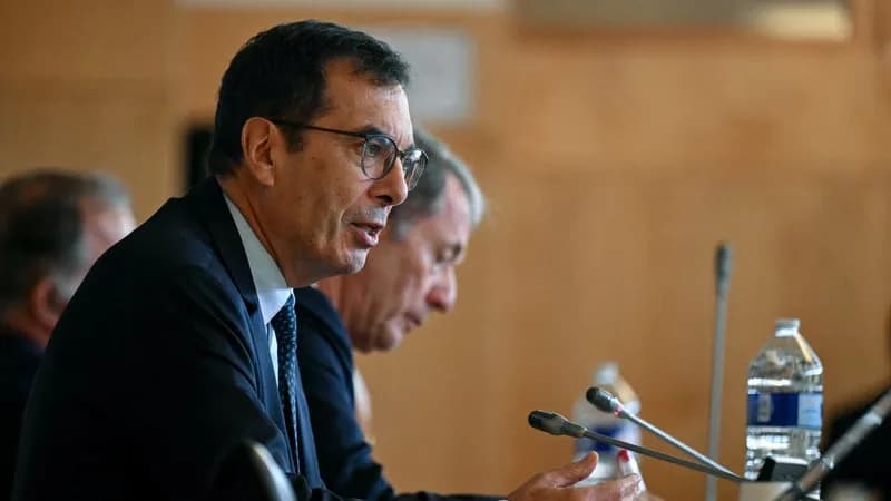 Retraites : le gouvernement cible plus de 5 milliards d'économies grâce à la sous‑indexation des pensions et à la réduction du plafond d'abattement fiscal dans le budget