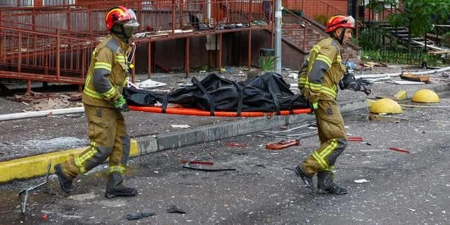 Bombardements russes sur Kiev : un mort, deux blessés et un pont stratégique touché