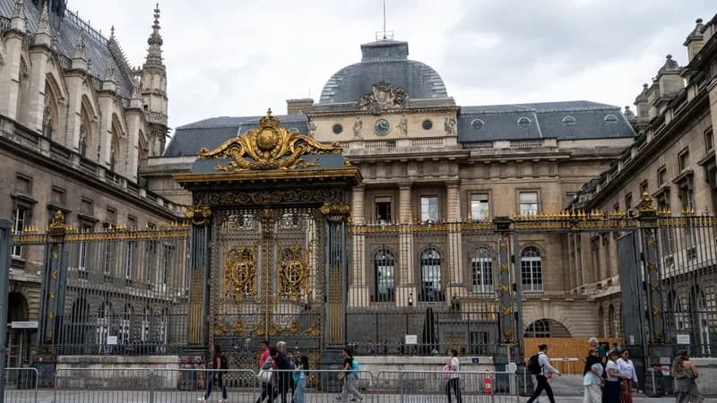 Un Indien de 29 ans jugé à Paris pour un réseau de prédateurs en ligne ciblant des adolescentes