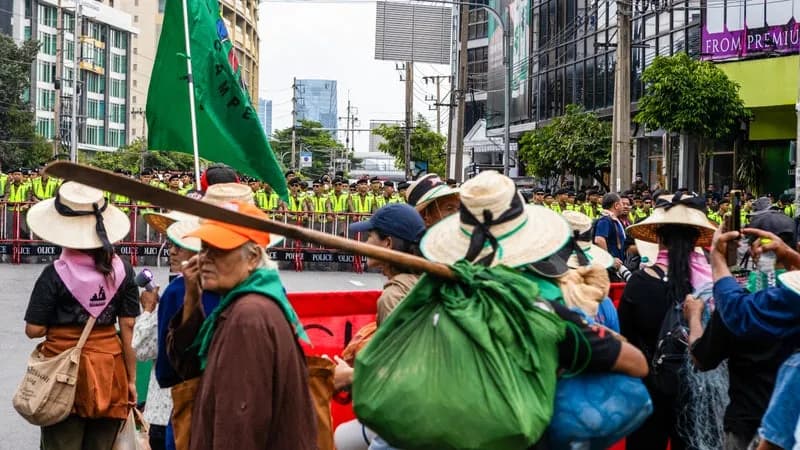 Manifestations à Bangkok contre les appels à l’austérité du FMI et de la Banque mondiale