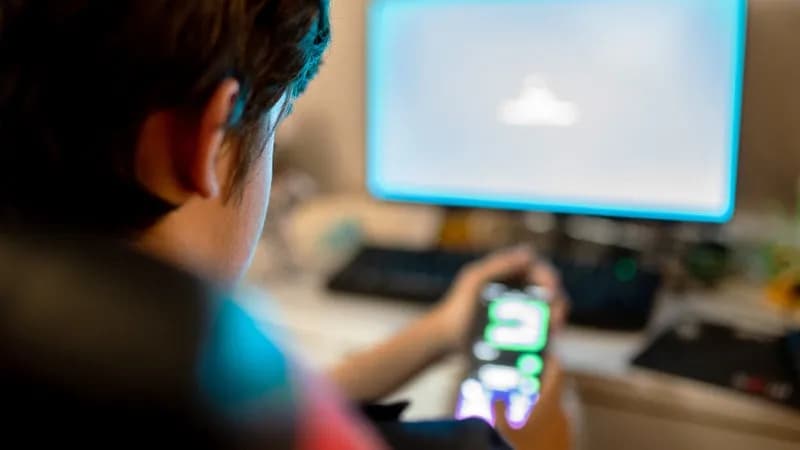 Comment limiter le tout‑écran des enfants pendant les vacances scolaires : conseils de la pédiatre Sylvie Dieu Osika