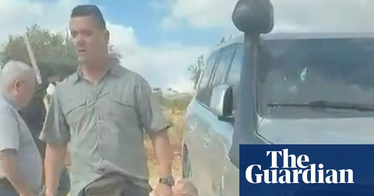 Vidéo du Guardian révèle militants masqués avant l'attaque d'une délégation européenne, dont le maire français, en Cisjordanie