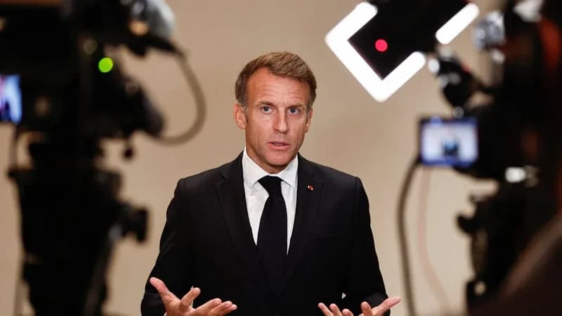 Macron exclut l'état d'urgence après le 17 octobre, mais garde la porte ouverte