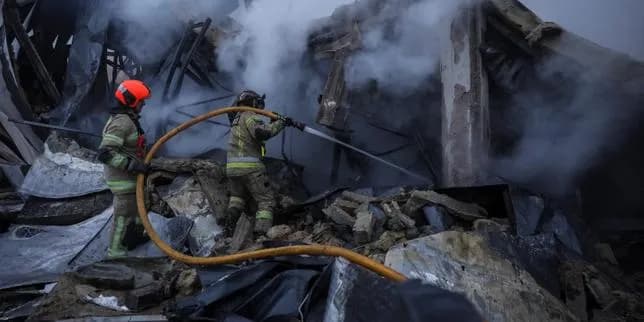 Zelensky réclame une pression réelle sur la Russie après les frappes sur Kiev