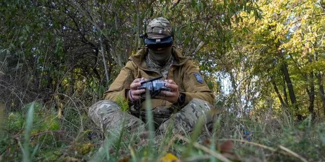 Plus de 600 drones ukrainiens interceptés par la Russie : l’attaque sur l’usine chimique de Togliatti détaillée