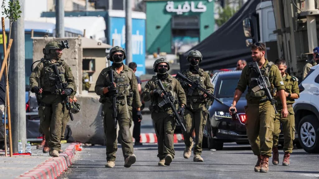 Israël ferme les points de passage en Cisjordanie pendant les législatives, 2 000 Hebroniens expulsés