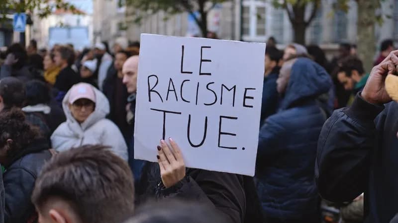 Attentat raciste à Trappes : appel à des rassemblements en hommage aux victimes