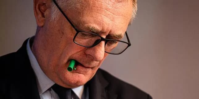 Philippe Juvin veut réduire le déficit budgétaire français avant la crise de la dette